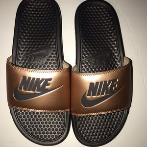Nike BENASSI JDI Slides
